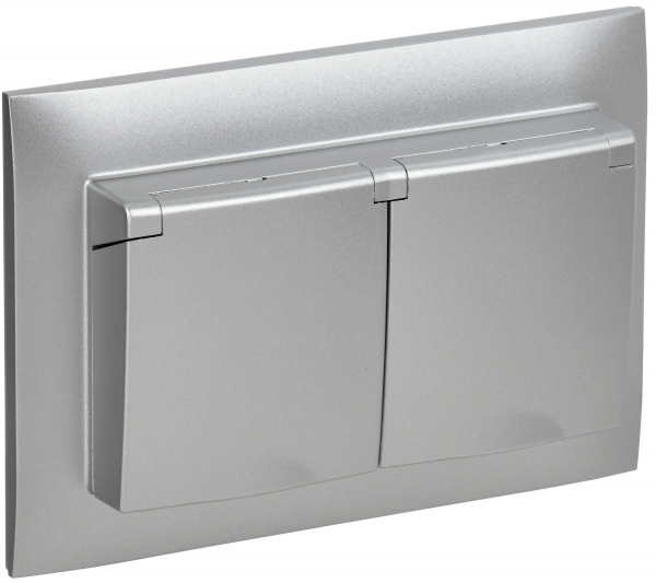 Розетка двухместная и крышкой 16А SKANDY в сборе IP44 SK-R12S СЕРЕБРЯНЫЙ IEK